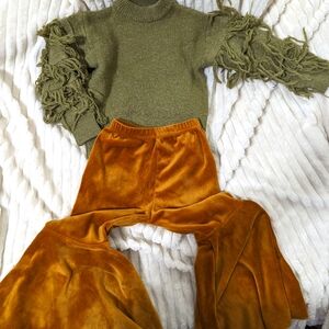 Bell-bottom/Fringed Sweater